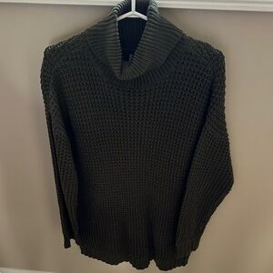 H&M Dark Green Turtleneck Sweater